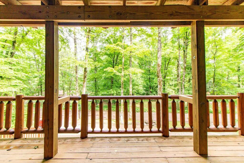 Hygge Up North Cabin Traverse City Exterior photo