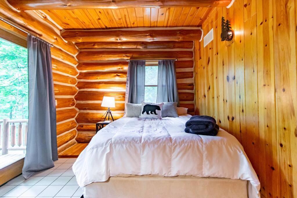 Hygge Up North Cabin Traverse City Exterior photo