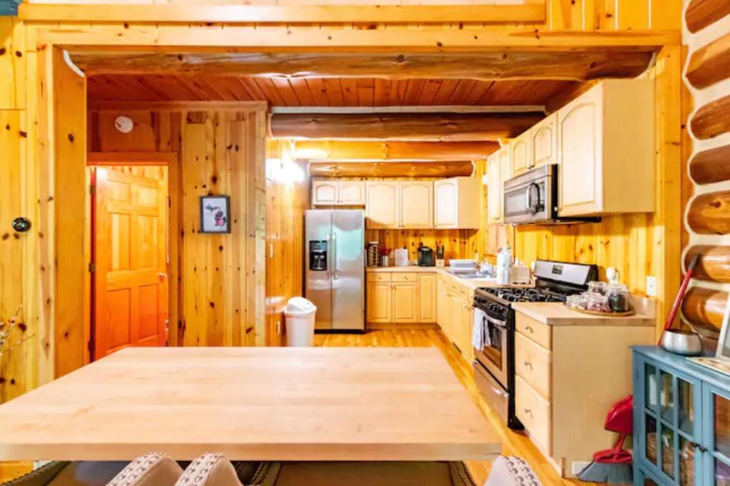 Hygge Up North Cabin Traverse City Exterior photo