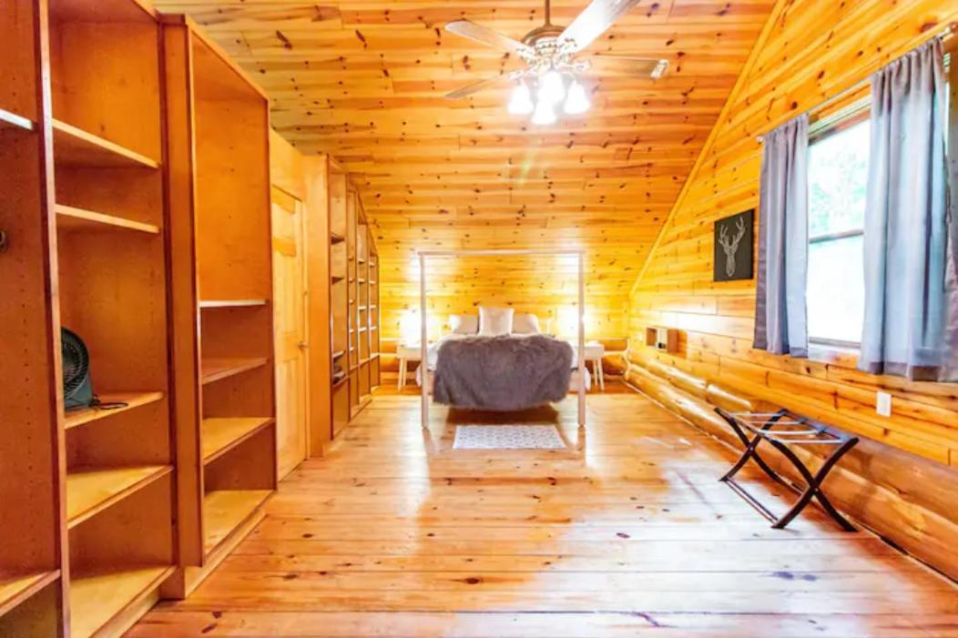 Hygge Up North Cabin Traverse City Exterior photo